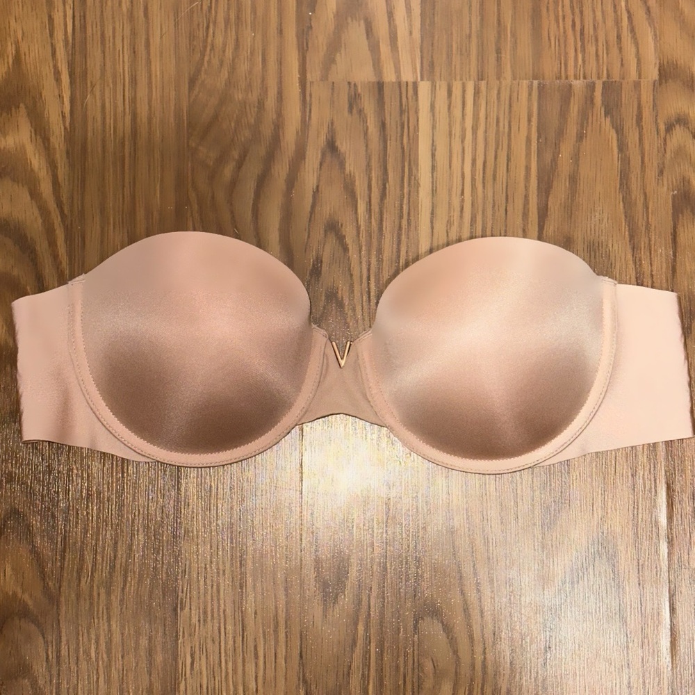 VICTORIA SECRET STRAPLESS BRA